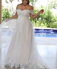 plus size νυφικά