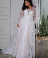 plus size νυφικά