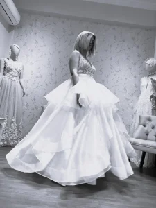 νυφικά 2 σε 1