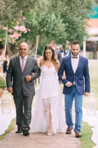 νυφικά 2 σε 1