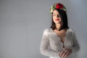 νυφικά με δαντέλα