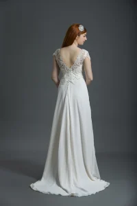 νυφικά με δαντέλα