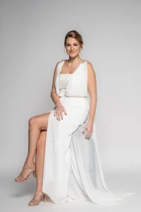 απλά νυφικά